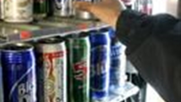 Les mineurs peuvent se procurer de l'alcool facilement