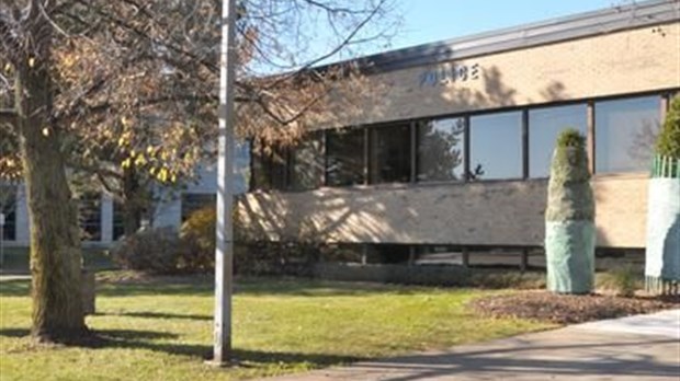 Les employés civils de la régie réclament l'équité
