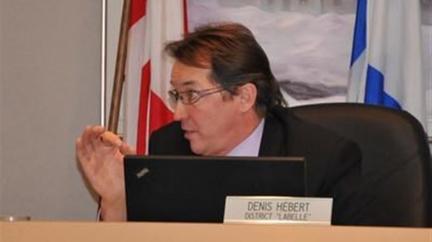 Une citoyenne demande à la mairesse de Boisbriand de se retirer