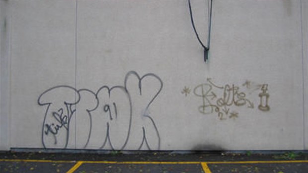 Graffitis :tous les propriétaires doivent les nettoyer