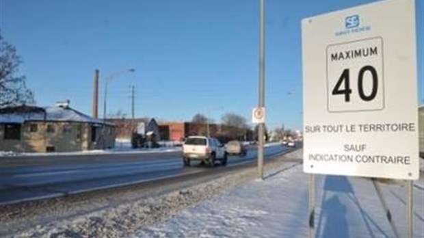 Sainte-Thérèse : les motifs de la réduction de la limite de vitesse sont questionnés