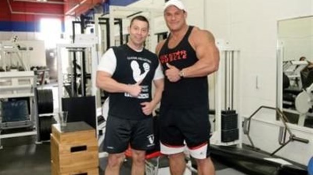 Un monstre de muscles visite Boisbriand