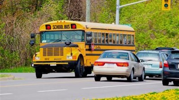 Commission scolaire: la quasi-totalité des contrats de transport est accordée de gré à gré