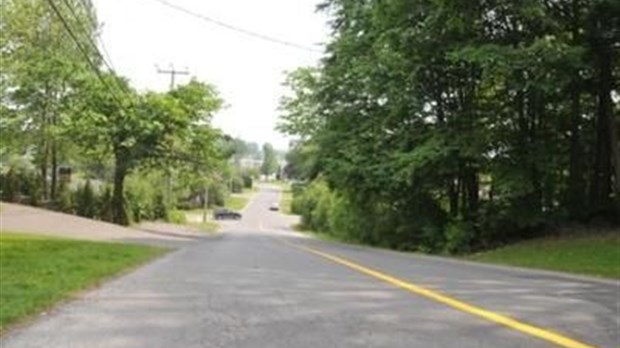 Les automobilistes passeraient vite sur le Chemin Du Ravin