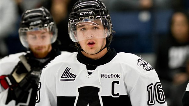 Xavier Ouellet invité à Équipe Canada junior