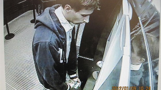La police recherche un voleur