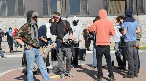 Collège Lionel-Groulx : nouvelle injonction pour 300 étudiants