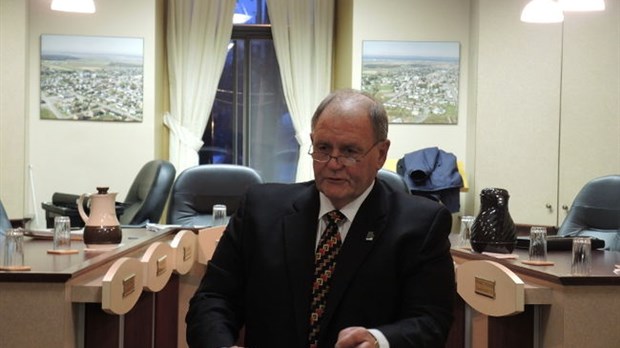 «C'est ridicule» -Le maire Guy Charbonneau