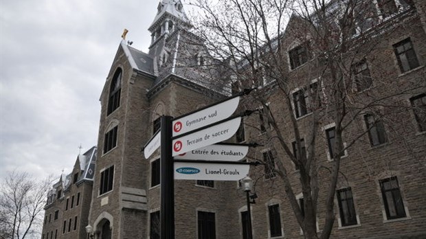 Le Collège rapatrie des archives de 1719