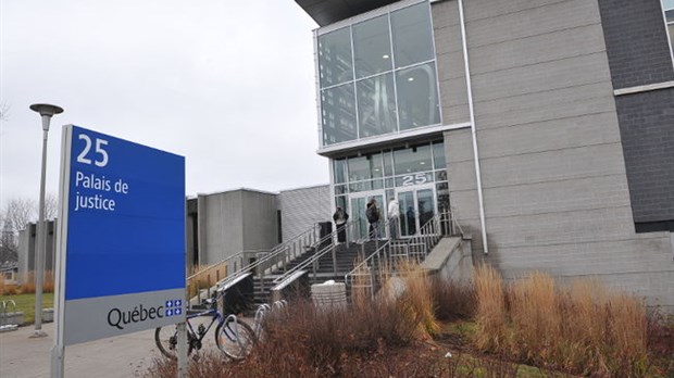 Trois chefs d’accusations déposés contre Yvon Hébert
