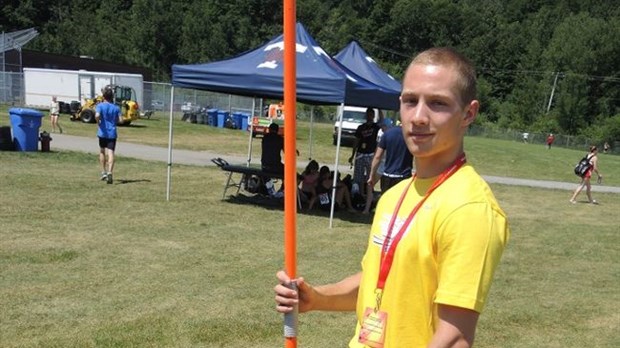 Charles-Antoine Deslauriers fait sa place au lancer du javelot