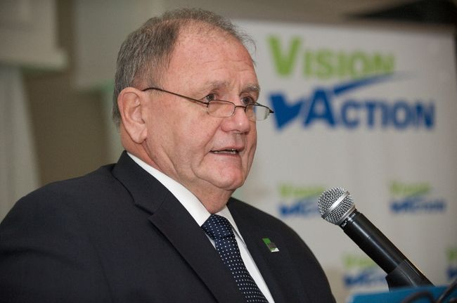 Guy Charbonneau présente deux candidats