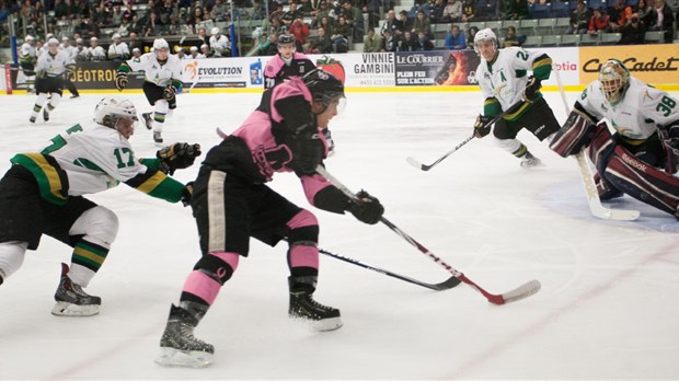 L'Armada voit la vie en rose contre les Foreurs