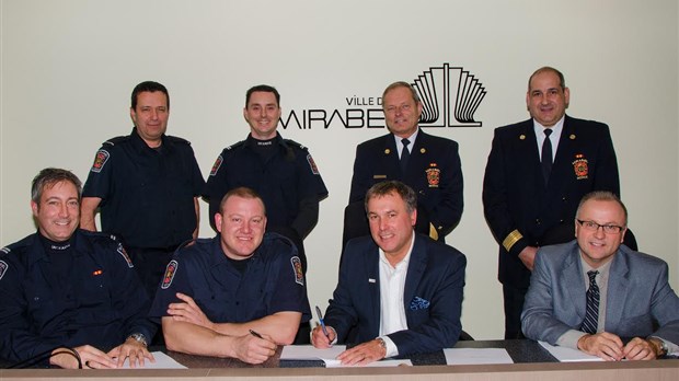 Une première convention collective signée avec les pompiers de Mirabel 