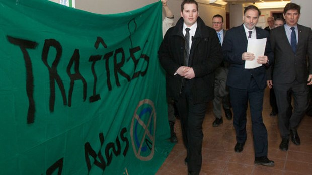 Le ministre salue l’esprit critique des étudiants