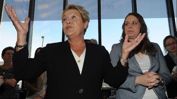 Martine Desjardins forcée de défendre l’indexation des droits de scolarité