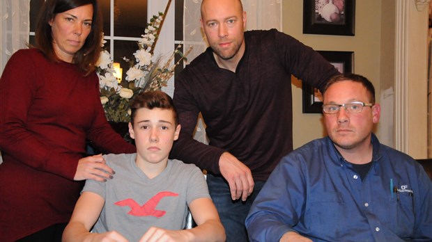 L'intimidation secoue une équipe de hockey mineur des Laurentides 
