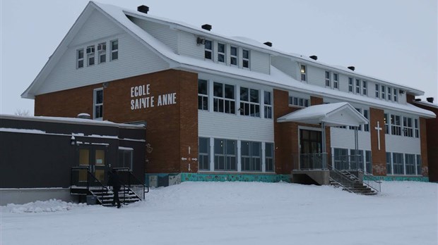 Problème de chauffage: une école de Mirabel contrainte de fermer 