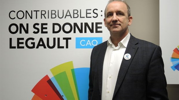 Claude Surprenant somme Robert Poëti d'agir