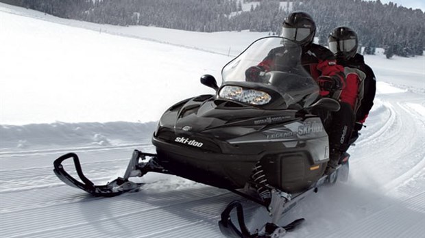 Plus de 7000 motoneigistes et quadistes sensibilisés en trois jours par la Sûreté du Québec