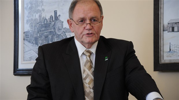 Projet Énergie Est: Guy Charbonneau réitère sa position 