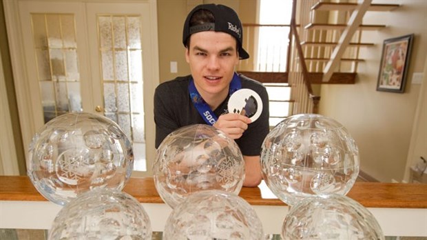 Mikaël Kingsbury dominant à la Coupe du monde