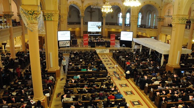 Les professeurs adoptent un mandat de grève de 3 jours