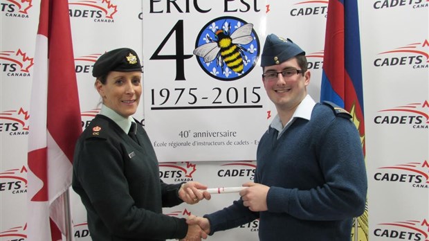L’élève-officier Nathan Kendall gradue  de l’école Régionale des Instructeurs de cadets de l’Est 