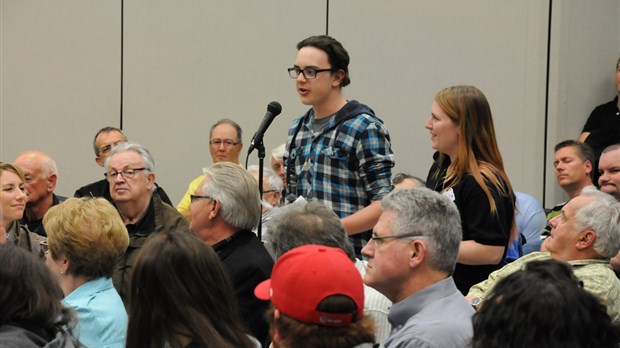 Des adolescents de Saint-Janvier réclament une nouvelle maison des jeunes