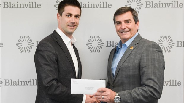 Programme d’aide financière à l’entrepreneuriat Le conseil municipal remet une subvention à la compagnie Arbressence 