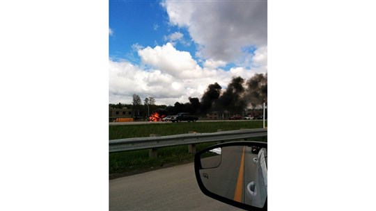 Mirabel: un camion s'enflamme sur autoroute 15