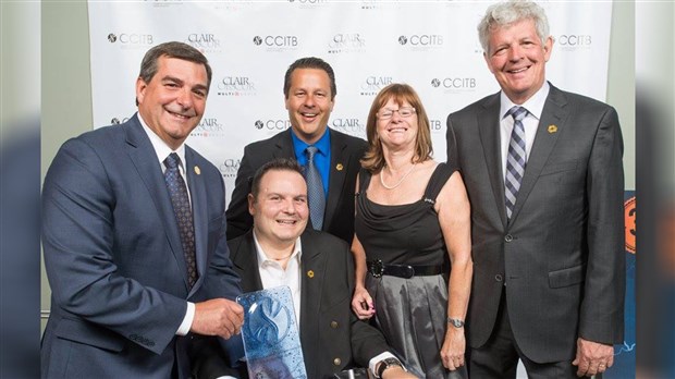 Blainville remporte un prix pour sa gestion des matières résiduelles lors du Gala Stellar