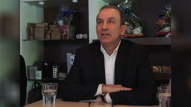 Le député de Groulx Claude Surprenant déplore le dépassement de 50 % des coût de l'autoroute 73