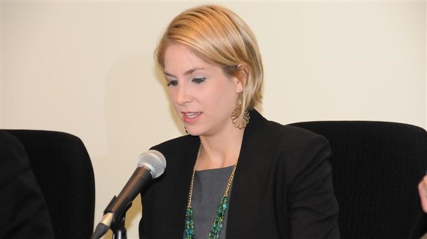 La candidate dans Mirabel Mylène Freeman se réjouit du plan du NPD pour soutenir l'industrie aérospatiale dans la région