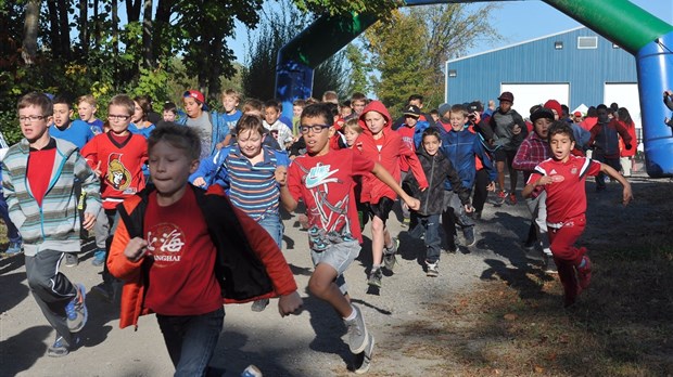 Près de 1500 jeunes coureurs pour la 1e édition du cross-country de la Ville de Boisbriand