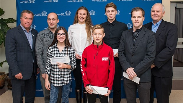 Des bourses sont remises à de jeunes athlètes de Mirabel