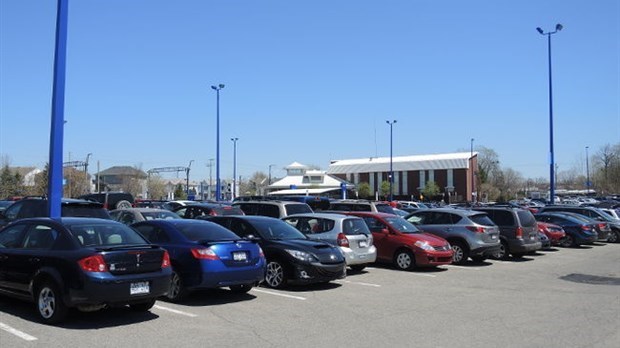 Gestion des stationnements publics au cœur du Village : une révision qui témoigne de son effervescence  