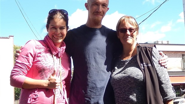 Des centaines d’employé-es du réseau de la santé  de Saint-Jérôme contestent la réforme Barrette