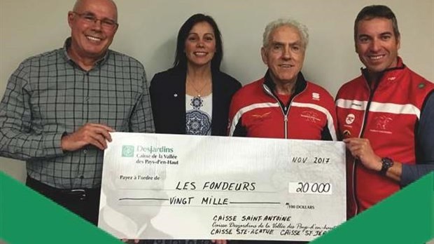 Desjardins remet 20 000 $ au Club Fondeurs-Laurentides 