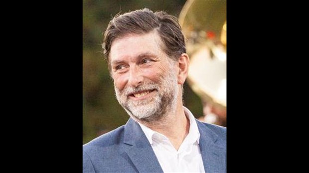 Michel Louis Beauchamp renouvelle son mandat à la direction générale du Collège Lionel-Groulx