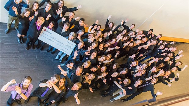 Des finissants du Collège Lionel-Groulx amassent près de 35 000 $ !