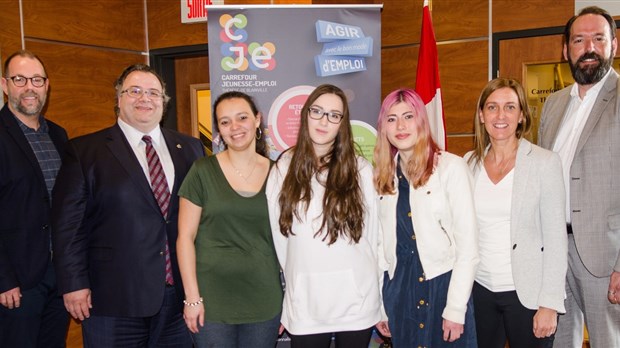 Carrefour Jeunesse-Emploi Thérèse-De Blainville accompagne 96 jeunes sur le marché du travail 