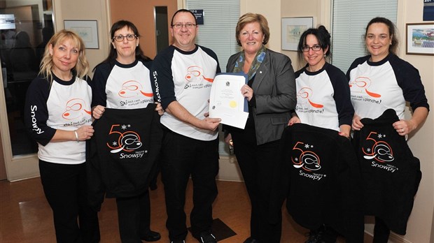 Sainte-Thérèse célèbre les 50 ans du Club-école de glisse Snowpy! 