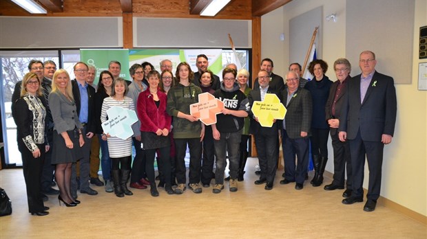 Le PREL, la MRC des Laurentides et la Commission scolaire des Laurentides s’unissent pour la persévérance scolaire !     