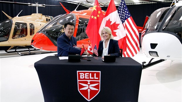 Bell livre ses trois premiers hélicoptères Bell 505 à la Chine