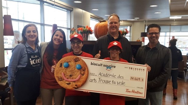 Les sourires du biscuit de Tim Hortons ont récolté 14 669 $ 