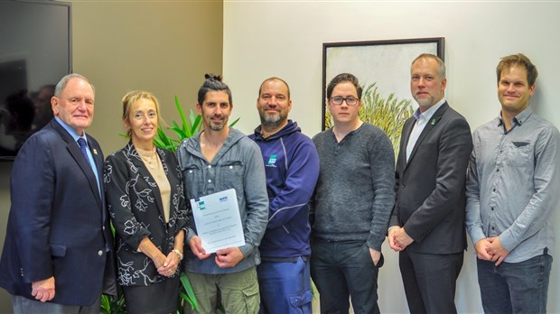 Sainte-Anne-des-Plaines renouvelle la convention collective de 5 ans avec les cols blancs et bleus
