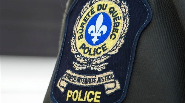 Présence policière dans des établissements licenciés : 25 personnes arrêtées en Outaouais-Laurentides