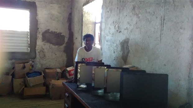 Une deuxième vie pour les ordinateurs publics de la bibliothèque de Sainte-Thérèse 