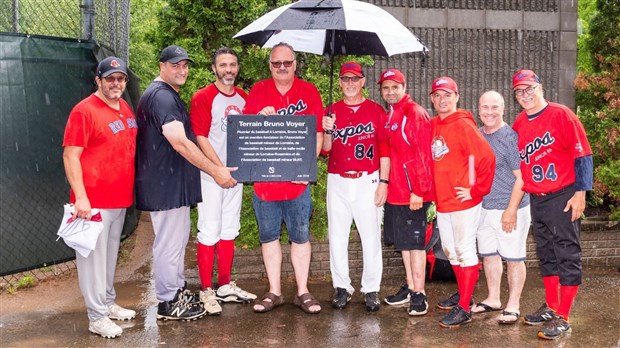 Un terrain de baseball de Lorraine renommé  en l’honneur d’un grand bénévole